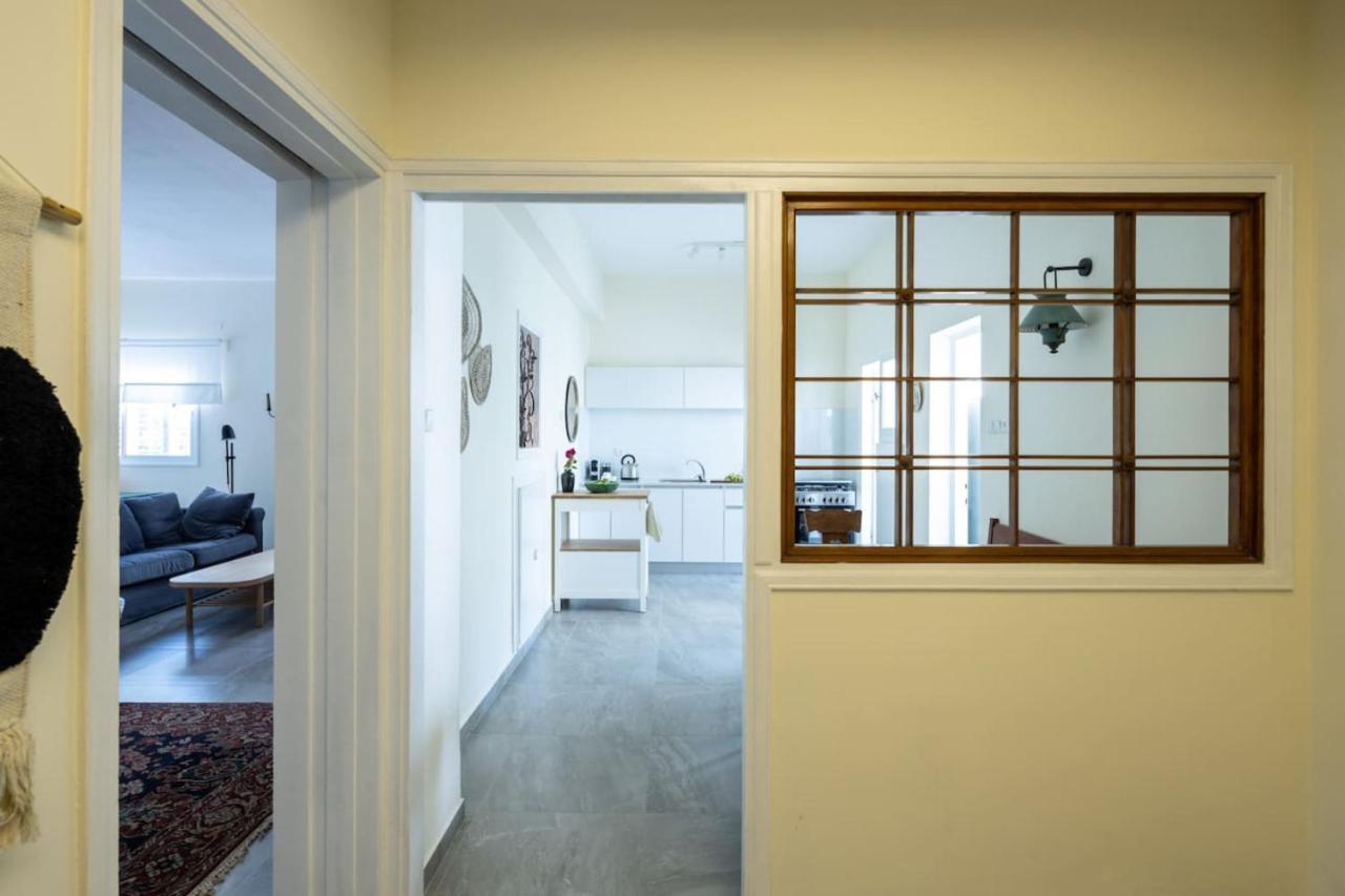 Eclectic Dreams Rabin Square With Shelter By Sea N' Rent Apartment