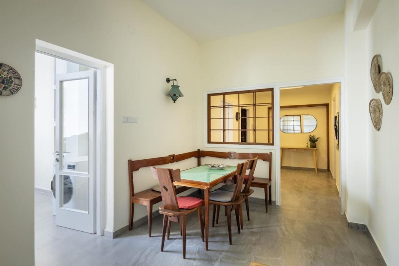 Apartment Eclectic Dreams Rabin Square With Shelter By Sea N' Rent *