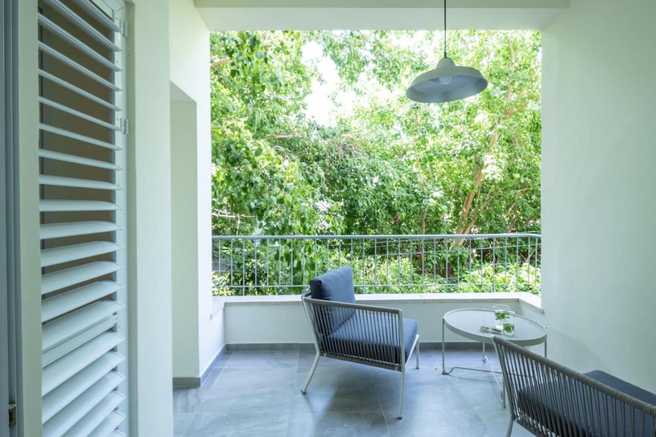 Eclectic Dreams Rabin Square With Shelter By Sea N' Rent Apartment *
