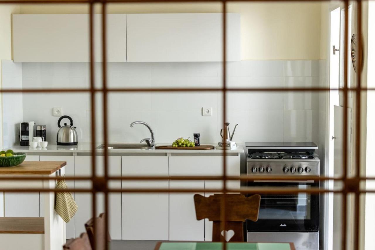Eclectic Dreams Rabin Square With Shelter By Sea N' Rent Apartment